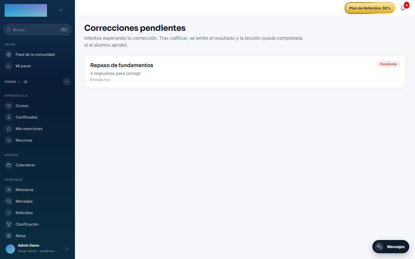 La cola de correcciones pendientes del formador
